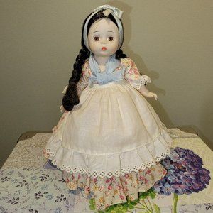 Madame Alexander Doll 8" Argentina